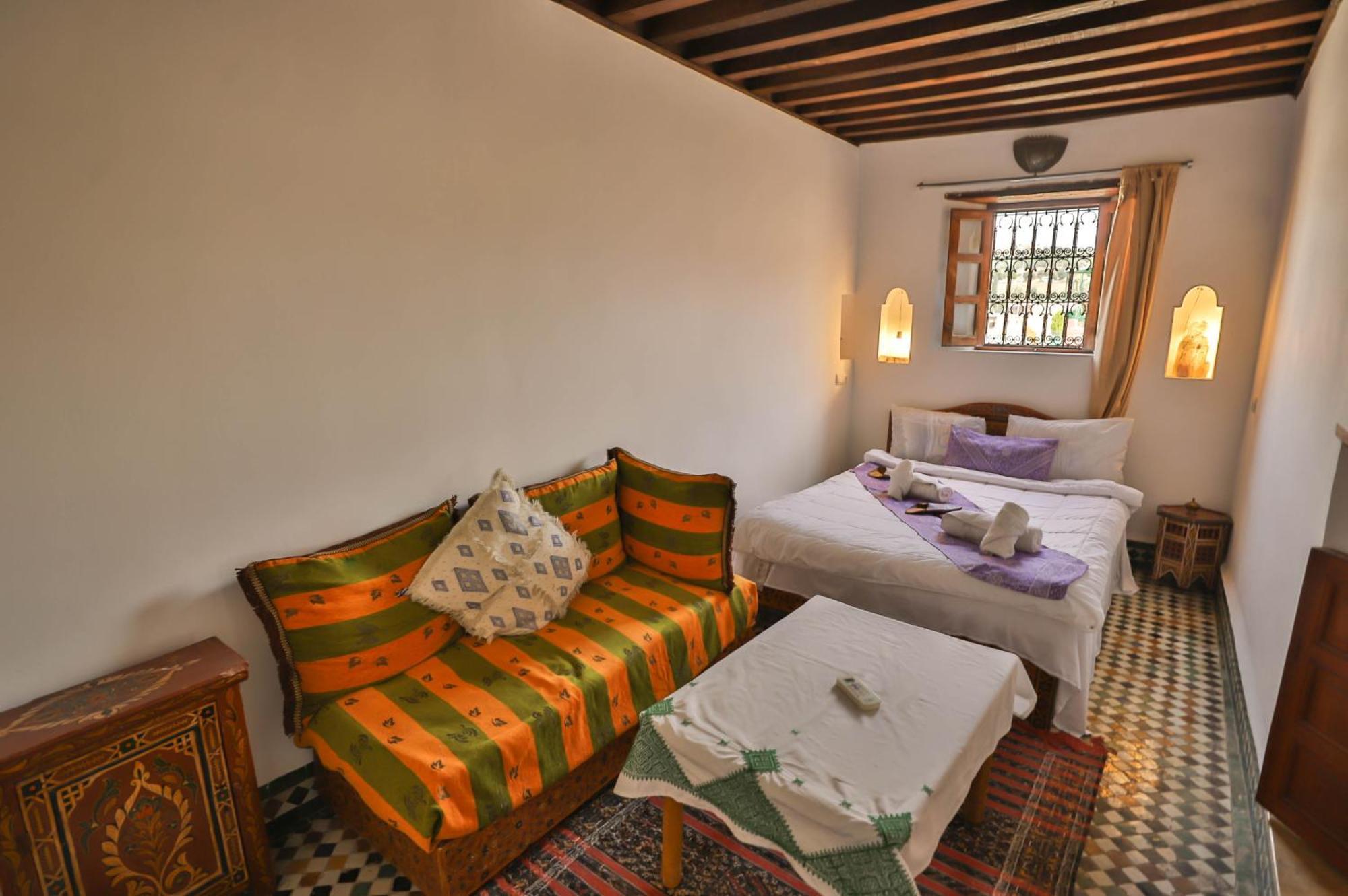 Dar Authentic Fes - Familly Hosting Bed & Breakfast Exterior foto