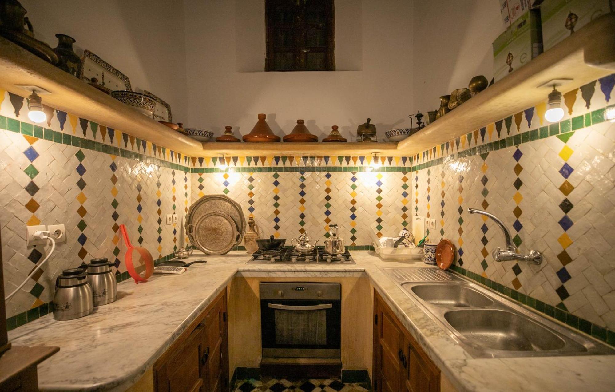 Dar Authentic Fes - Familly Hosting Bed & Breakfast Exterior foto