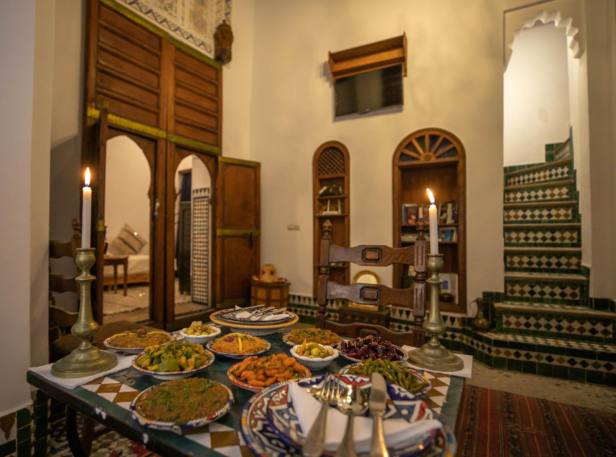 Dar Authentic Fes - Familly Hosting Bed & Breakfast Exterior foto